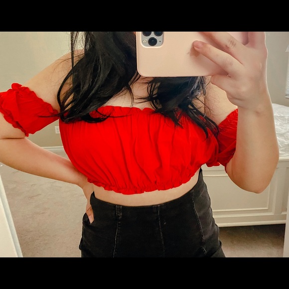 Red Ruched Crop Top - Picture 2 of 3